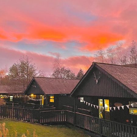 Braemar Lodge Cabins Not For Profit Экстерьер фото