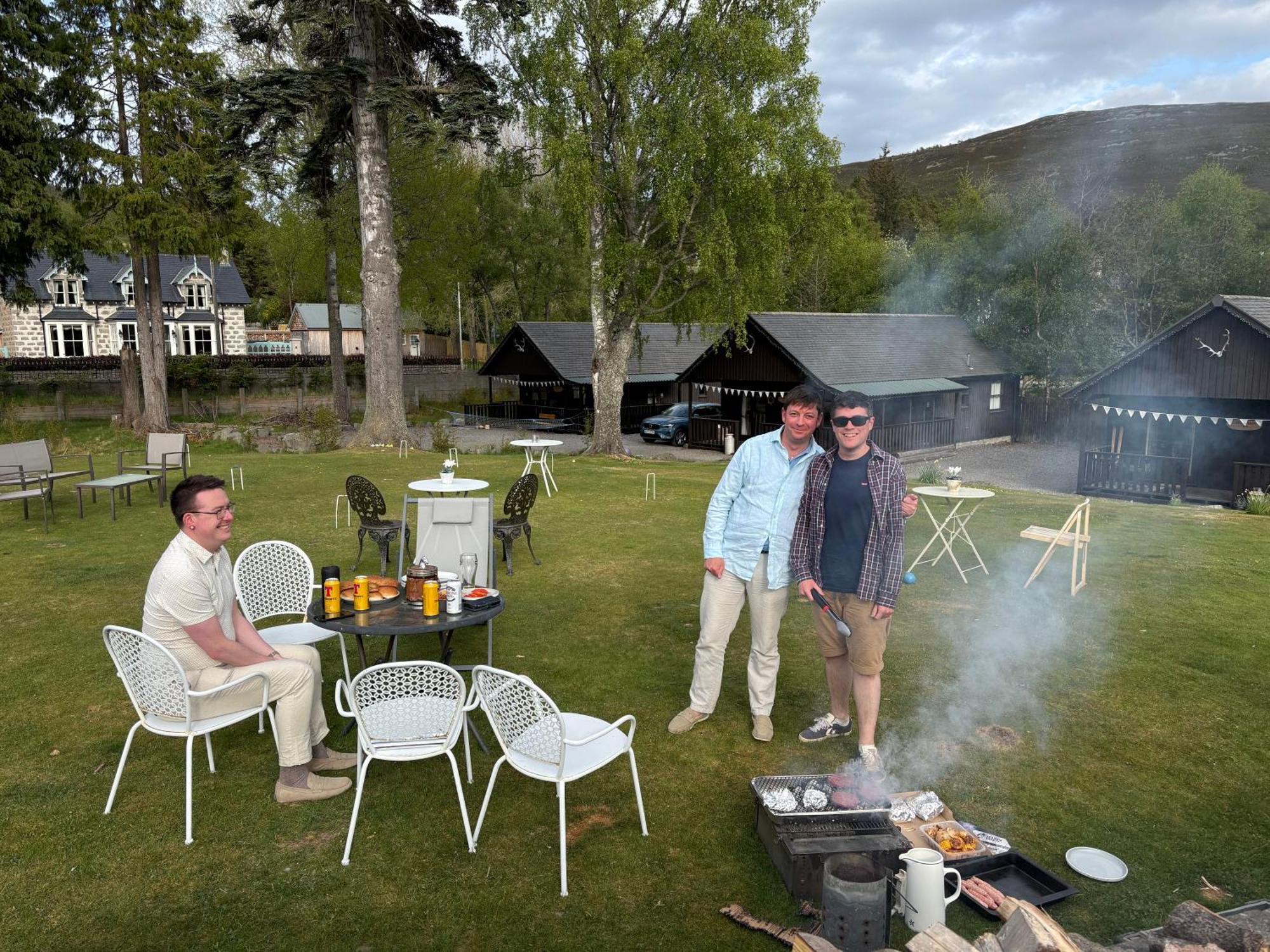 Braemar Lodge Cabins Not For Profit Экстерьер фото